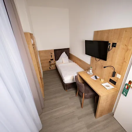 Hotel Alpha Hannover Exterior photo