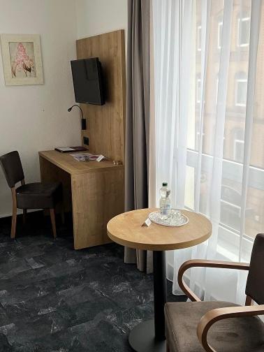 Alpha Hotel